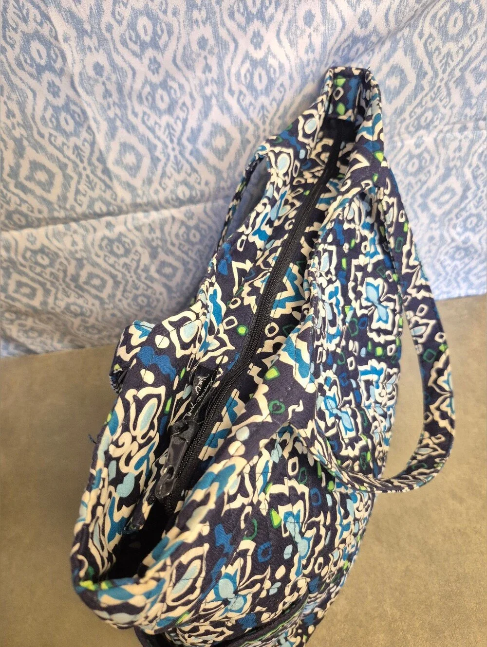 Vera Bradley Quilted Tote Bag With A Free Vera Bradley Gift (AUTHENTIC LISTING)